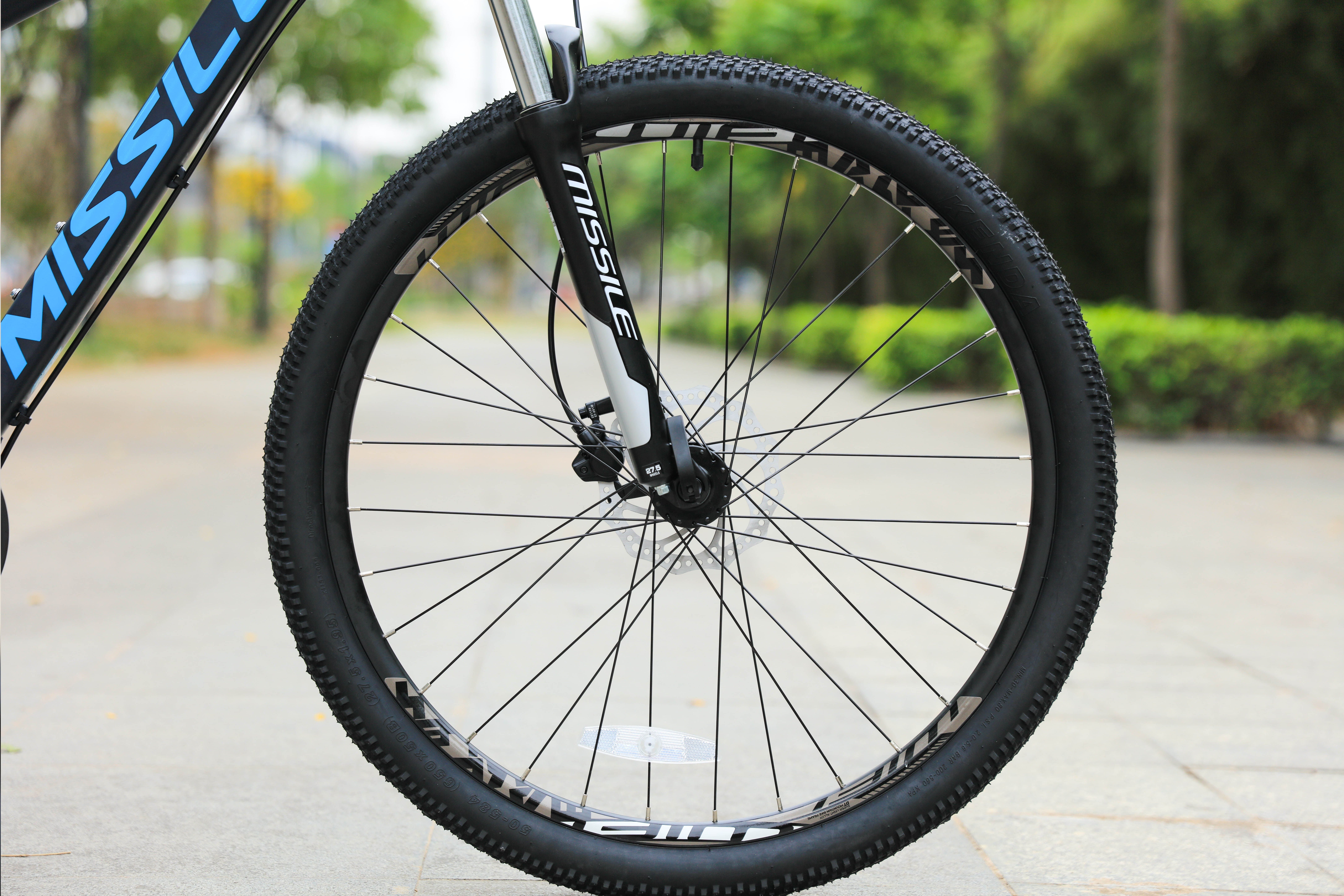Lightweight 27.5 inch MTB Aluminum Frame Hydraulic Brakes Mountain Bike 24/27/30 Speed