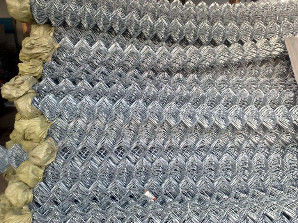 chain link fence