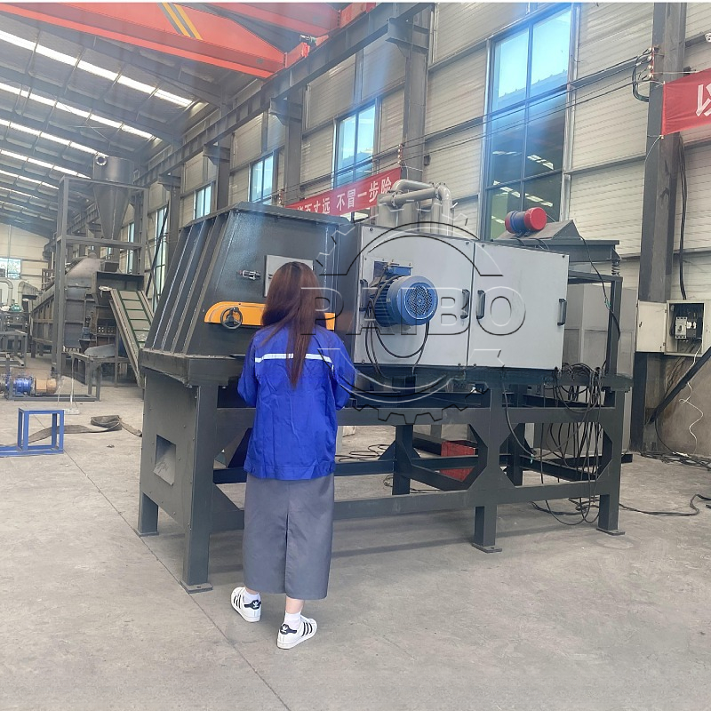 Recycling Copper Wires Waste Cable Granulator Separator Equipment with Long Service Life