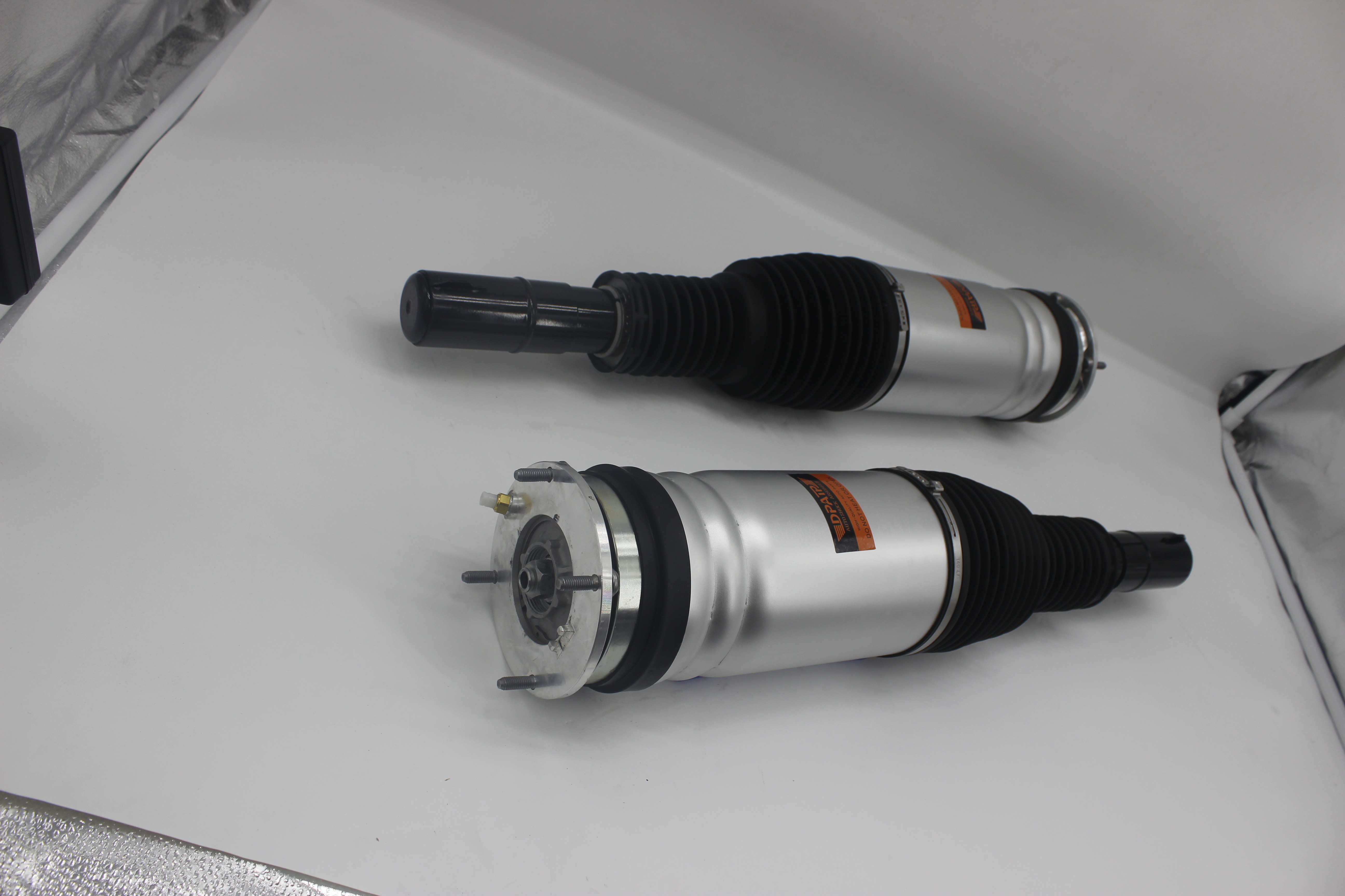Land Rover Auto PartsAir Shock Absorber LR057700 LR057699 for Range Rover Executive Sport L405 L494