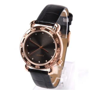 Quality Fashion Ladies Quartz Movement Watch , Round Leather Strap Watches With Mineral Lense wholesale
