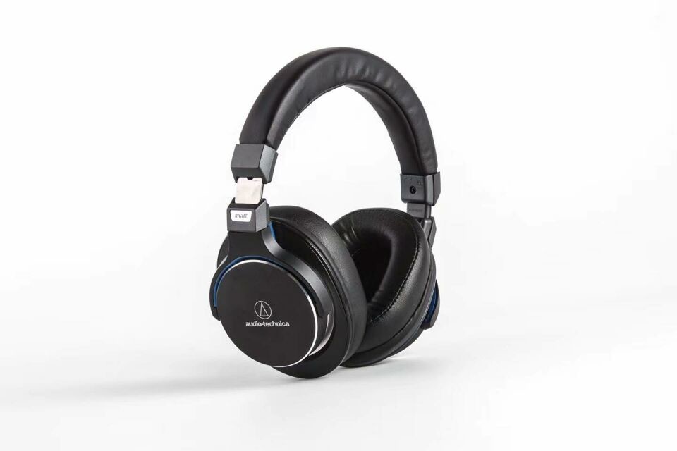 Audio-Technica ATH-MSR7 Over-Ear High-Resolution Headphones Unboxing from Golden Rex Group Lts