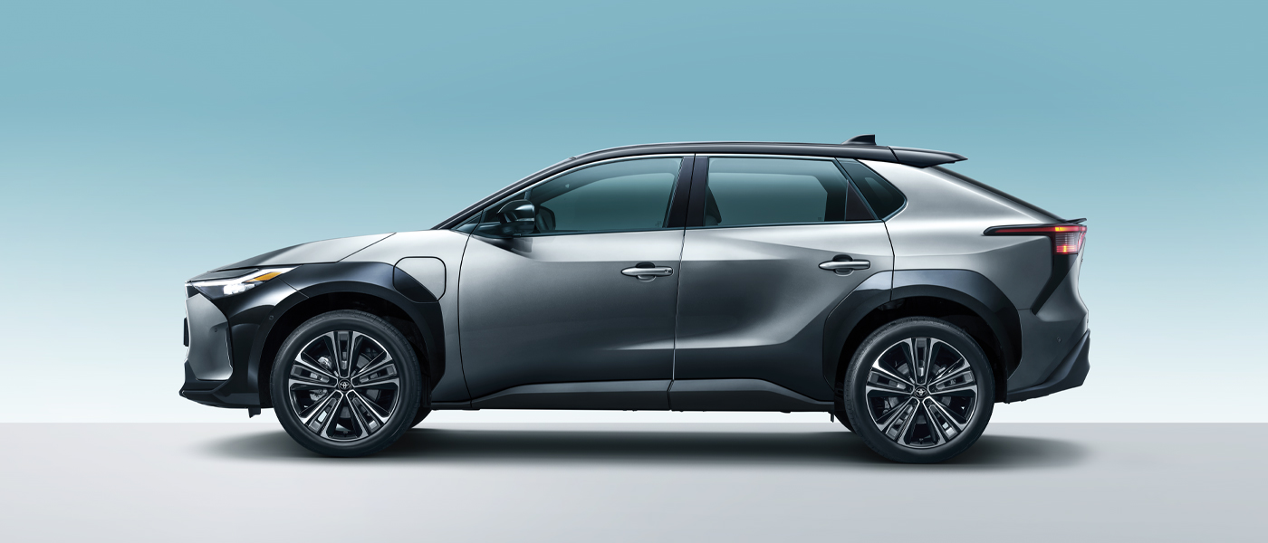 TO-YOTA BZ4X 615KM Electric Car SUV Powered by Ternary Lithium Electricity and 4690*1860*1650 Dimensions for 2024