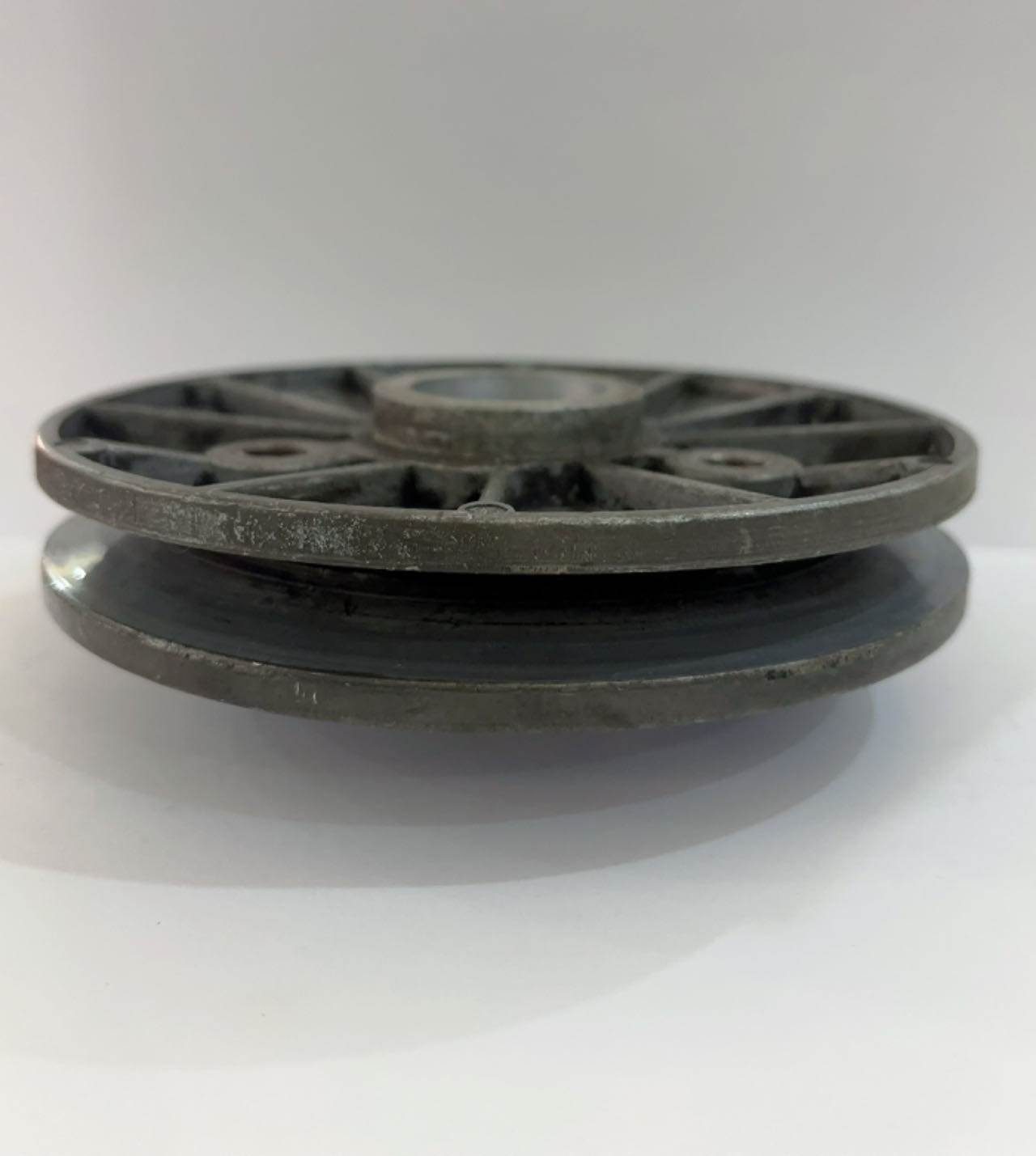 Sturdy Wheel for Oil Pump Belt of Paper Cutting Machine Spare Parts Used Weight KG 0.6