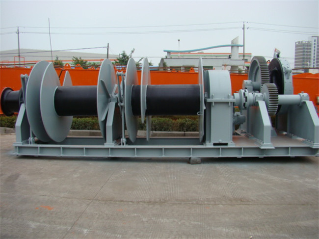 Weight 9Tons Motor Power 75KW Rated Pull 200KN Marine Anchor Winch
