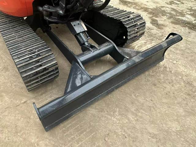 Kubota KX163 Excavator Blade