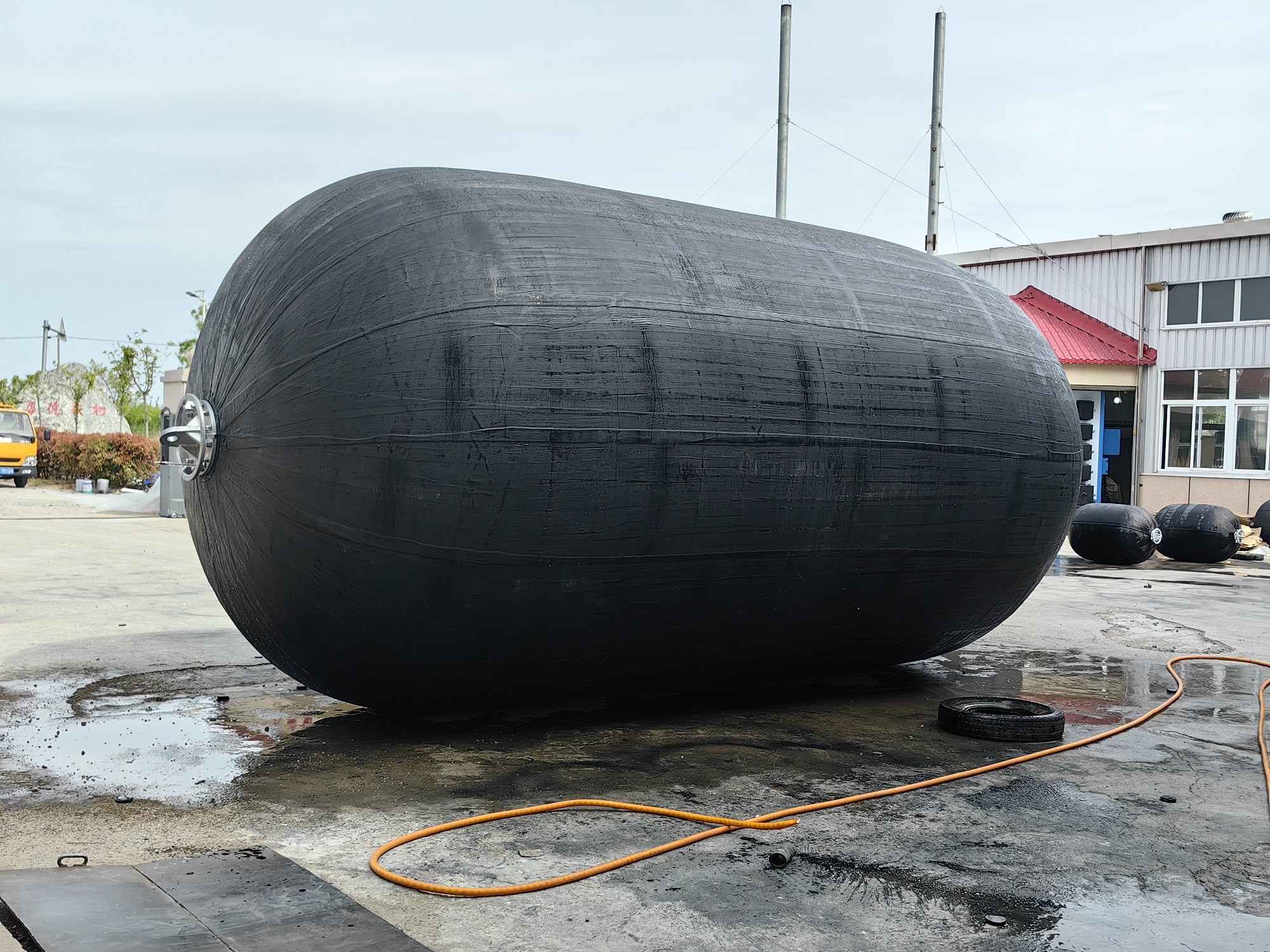 Ship Dock Yokohama Type High Energy Absorption Low Reaction Pneumatic Fender