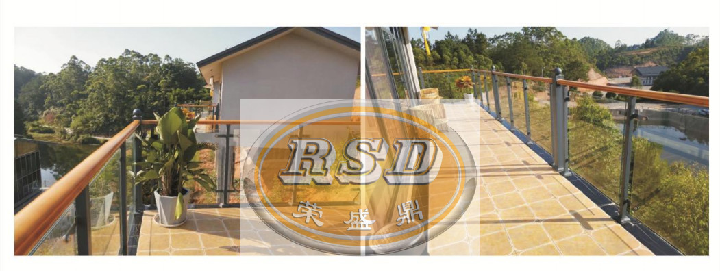 Eco Friendly Zinc Steel Wood Grain Railing , Rustproof Balcony Stair Garden Fencing