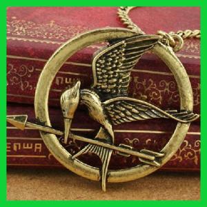 Quality 2013 Hotsales The Hunger Games Antique Golden Pendant Inspired Bird Necklace Mockingjay wholesale