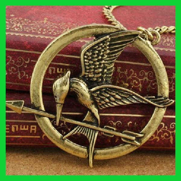 2013 Hotsales The Hunger Games Antique Golden Pendant Inspired Bird Necklace