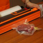 Nylon Embossed Vacuum Rolls Food Grade Vacuum Seal Food Bags BPA Free Factory