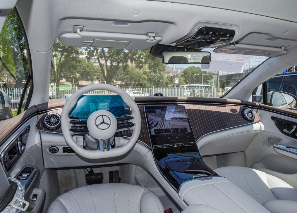 Pure Electric 2024 Mercedes Benz EQE 350 500 Electric Car The Ultimate in Efficiency and Performance