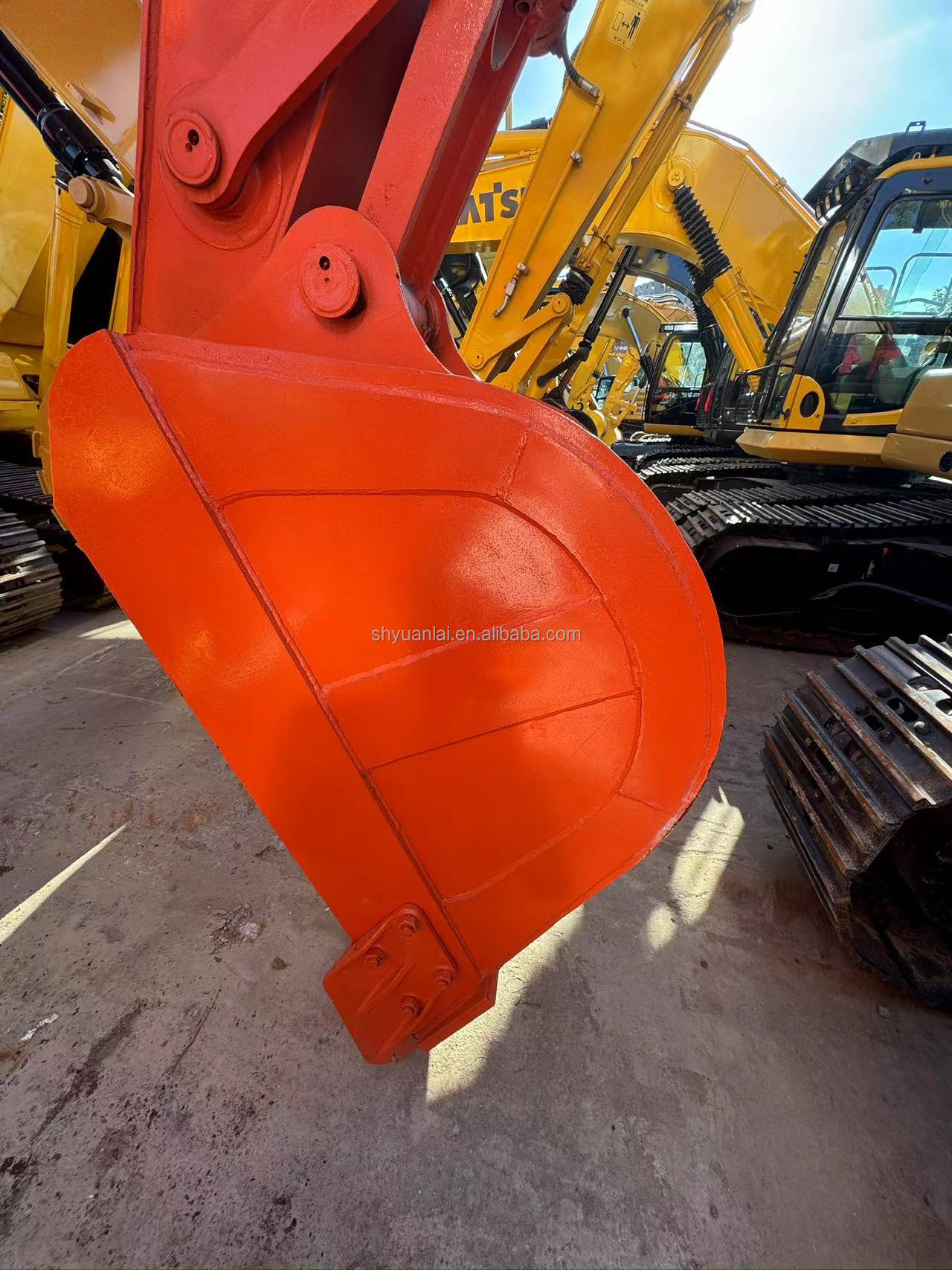 High Precision and Sturdy Arms Original Hydraulic Cylinder Hitachi Excavator ZX210