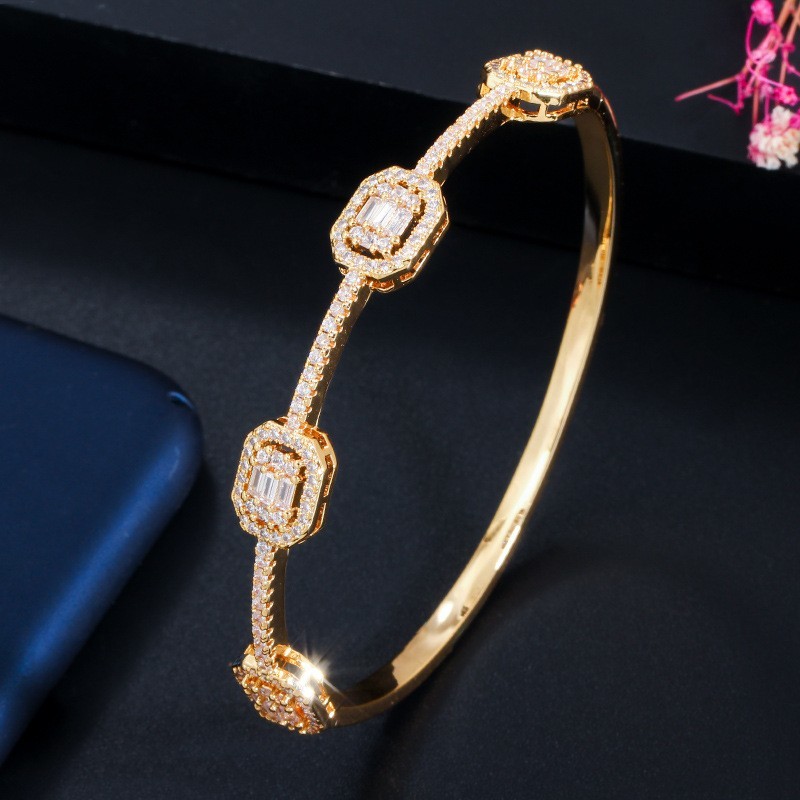 Bridal Bangles Classical Charm Shinny AAA CZ Bracelet Multicolor New Design Jewelry for Women Party