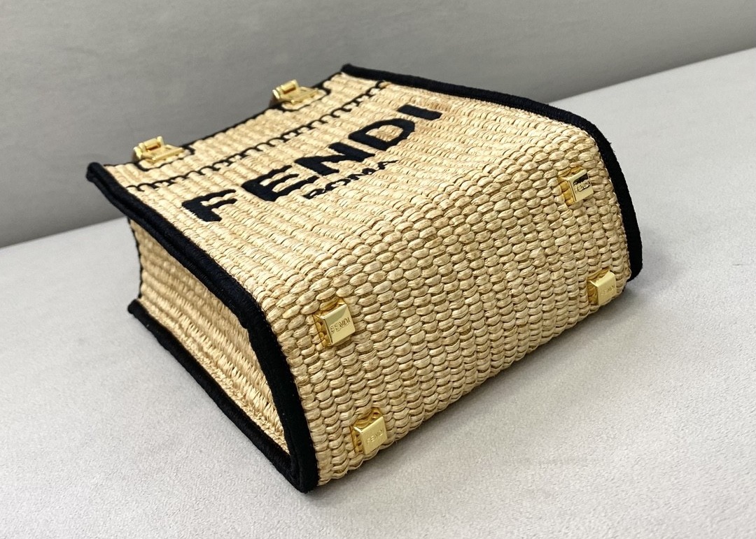 Small Square Bag Pure Hand Woven Handbag Lazy French Style Cross-Body Bag