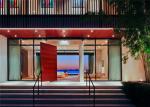 Customized Size Solid Wood Doors Glass Pivot EPE Inside Strong Carton Outside