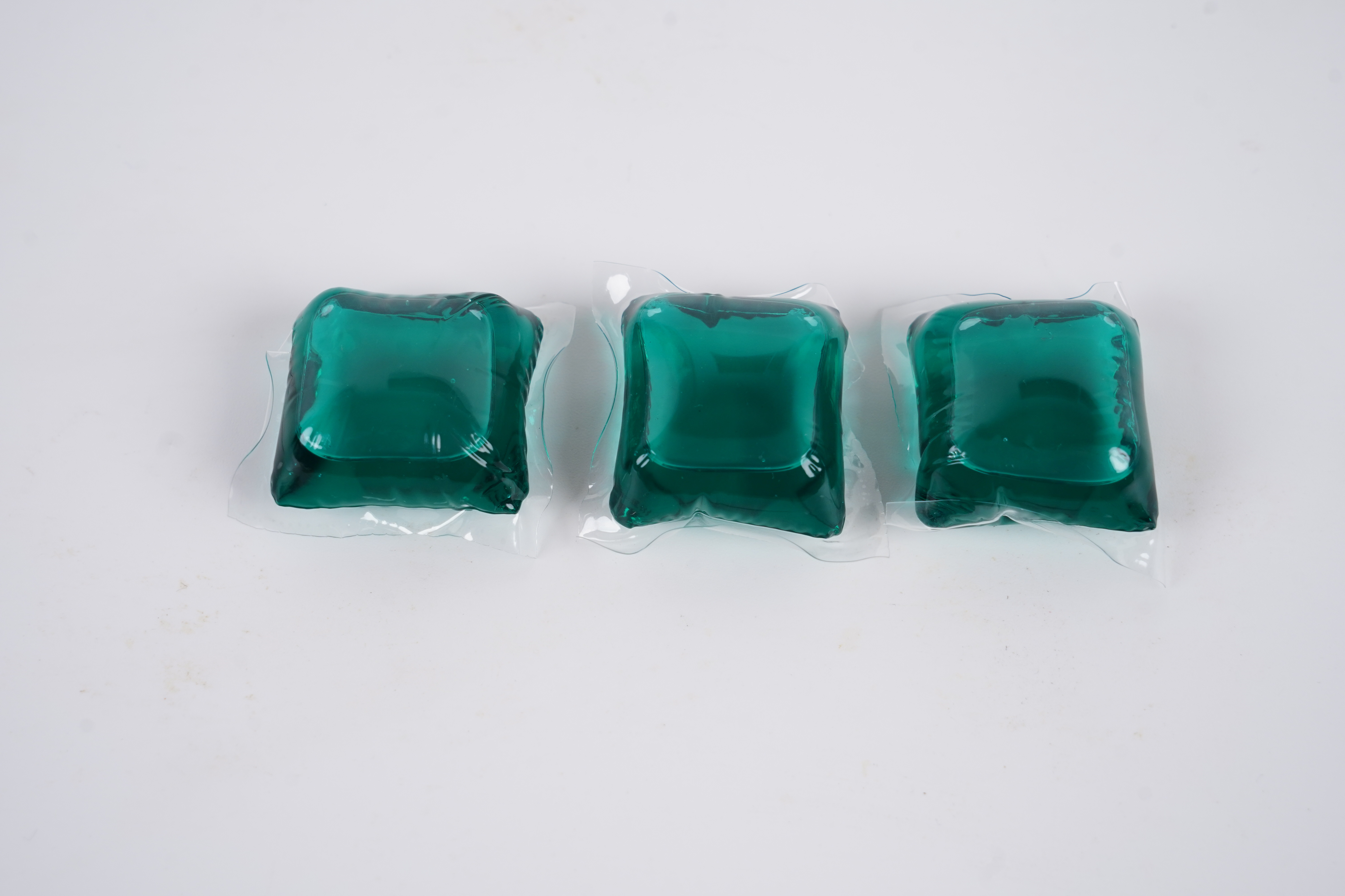 Eco Friendly Biodegradable Laundry Capsules For Washing Machine 3 In 1 Laundry Pods OEM Brand