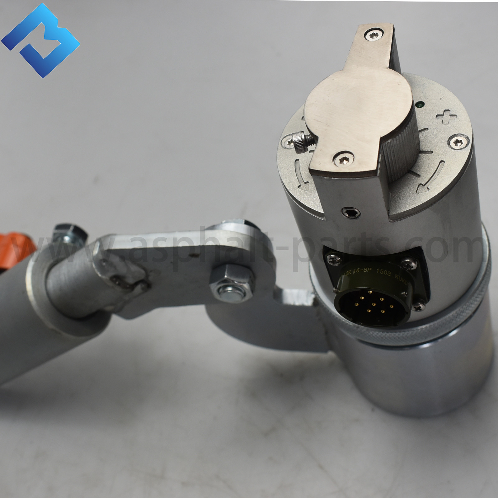 S1800-2 Asphalt Paver Spare Parts 2025506 Bottom Bracket 46mm Dia