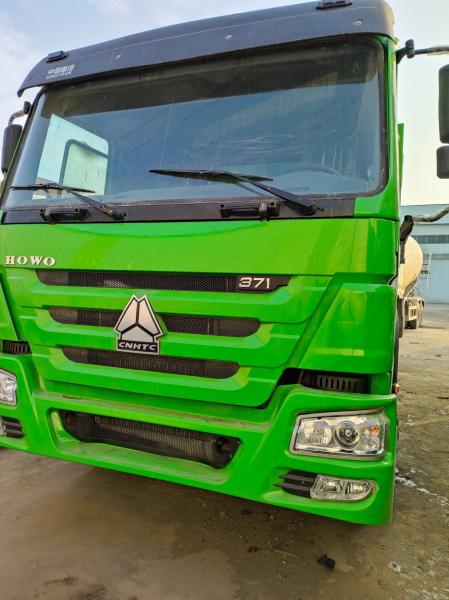 Sinotruk HOWO 6*4 Dump Truck Construction Equipment 80 Ton Tipper Truck with