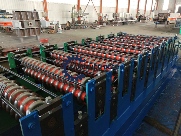 Color Coated Galvanized Steel Roof Sheet Forming Machine In Glazed Roofing Q Tiles