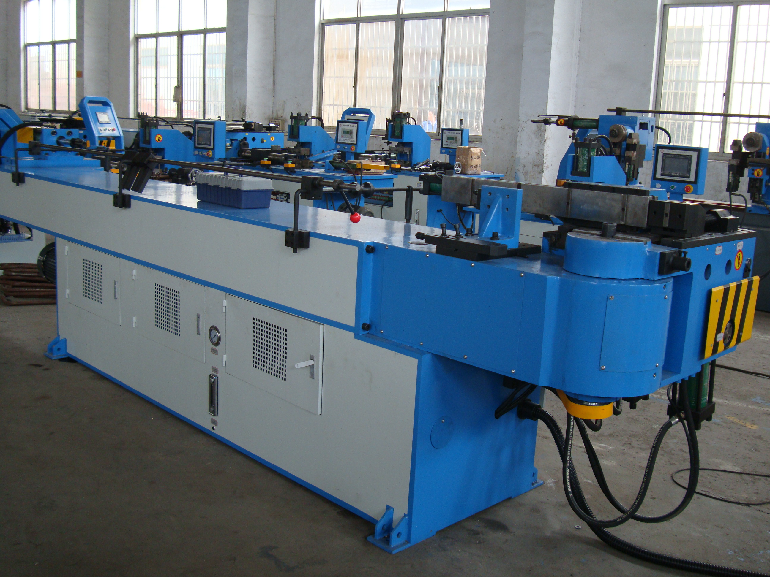 Ms Mild Steel Pipe Processing Machine Profile Tube Cutting Equipment