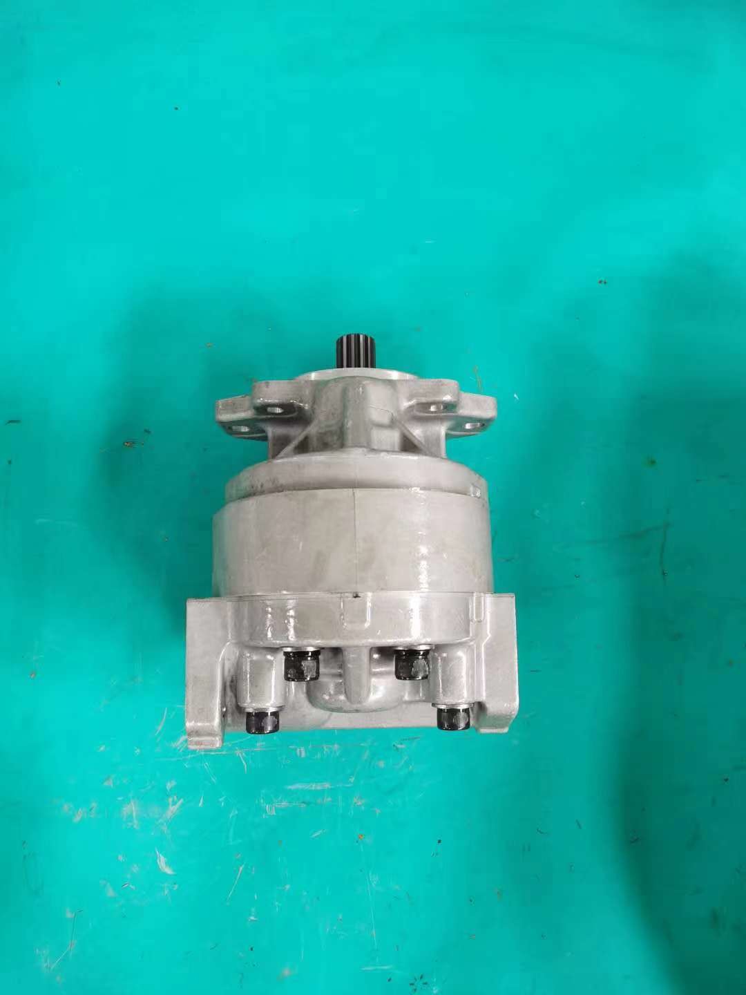 PUMP ASSEMBLY, LOADER (SAR112) 705-14-41040 WHEEL LOADERS 545 WA450 WA470 Weight: 19.42 kg.