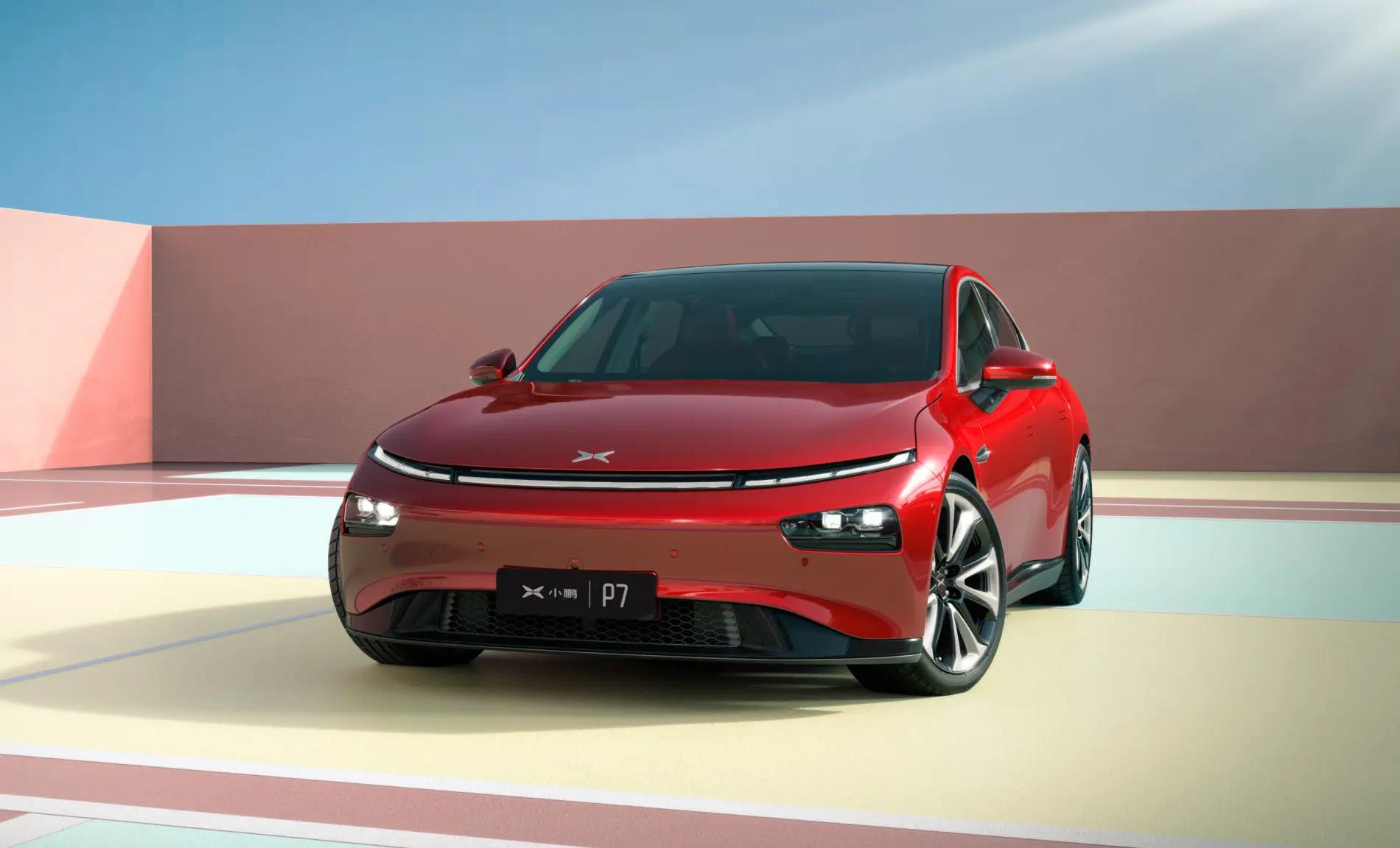 2024 Xpeng P7 Electric Car High Speed Cars Electric Vehicles 4 Wheel With Efficiency 12.5 kWh / 100 km