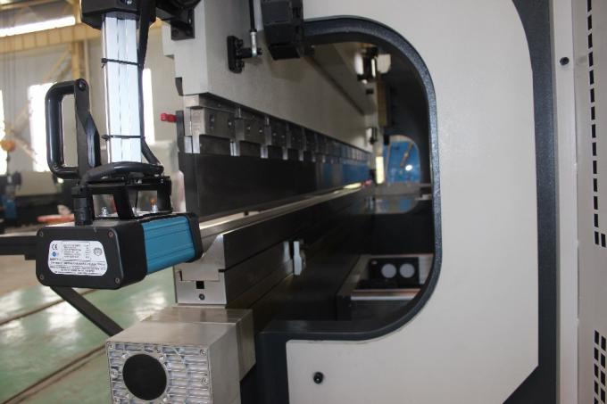 Customized Voltage Sheet Shearing Machine , 0.3mm 3200 X 200 Ton CNC Press Brake
