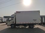 Fish Refrigerator Trucks 4 Cylinders Diesel Reefer Box Truck
