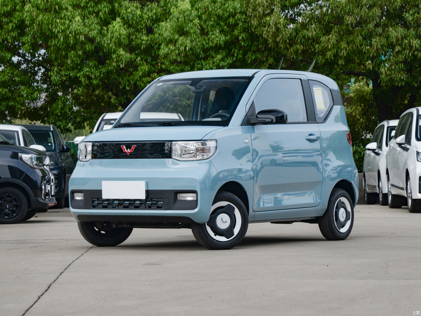 Wuling Mini EvElectric Car Hongguang MINIEV 2022 easy model lithium iron phosphate made in china new car products