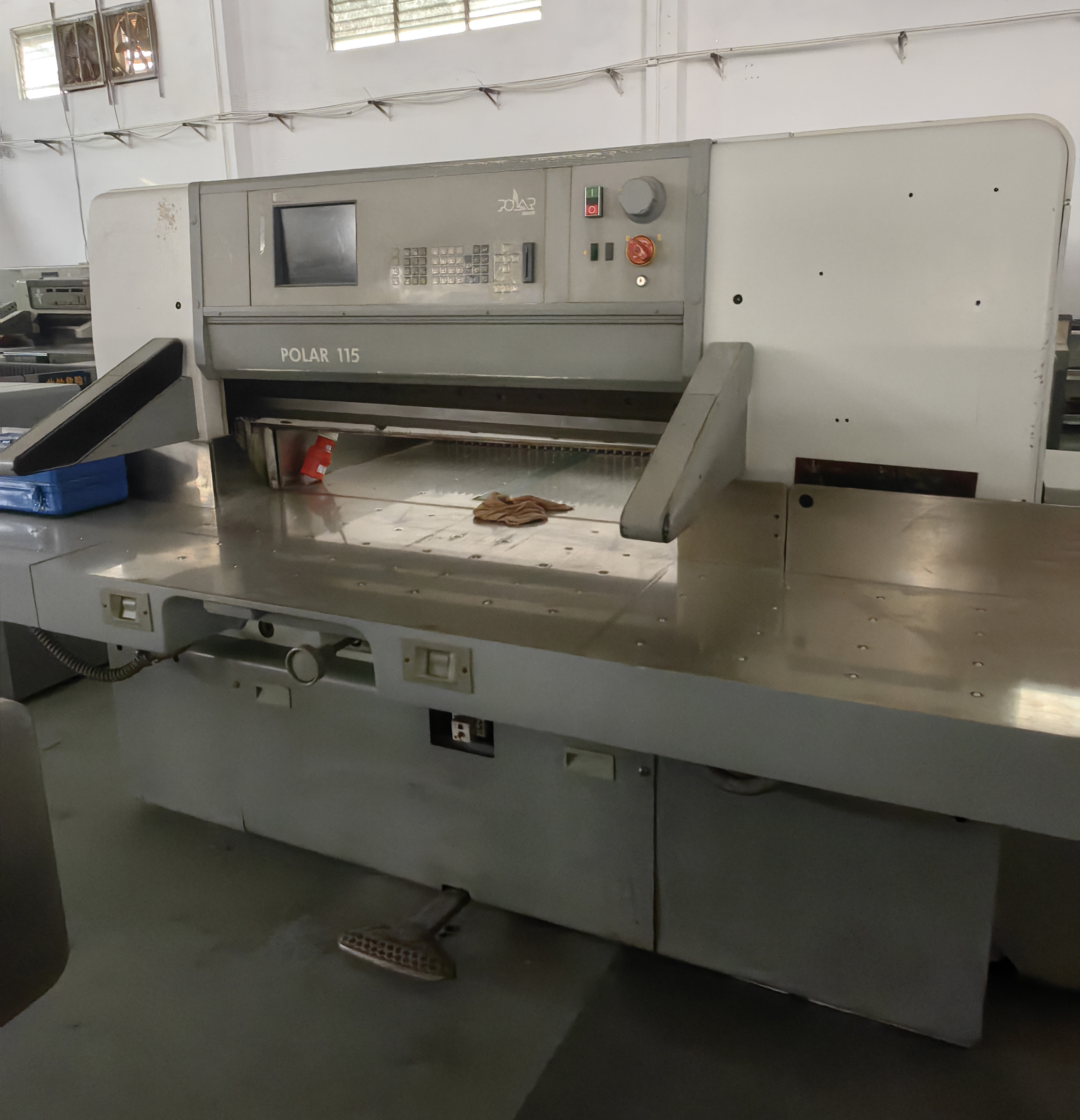 Printing Shops For Paper Cutting Machine Polar Cutting Belt 137/115/92 Spare Parts Belts