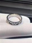 gold of Roman numeral ring 18kt gold with yellow gold or white gold