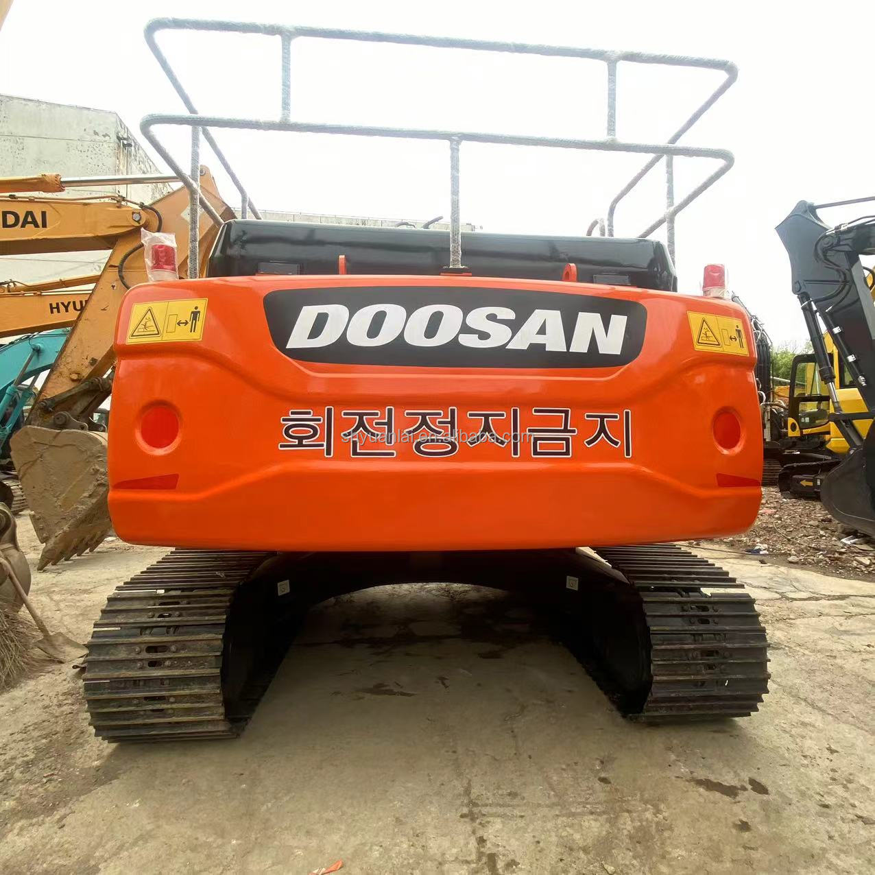 Doosan DX300 Excavator dx300lc 151KW Origin 29500kg 2022 Second Hand