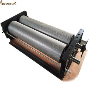 Quality Apiculture Beeswax Embossing Machine Aluminium Alloy Comb Foundation Machinery wholesale