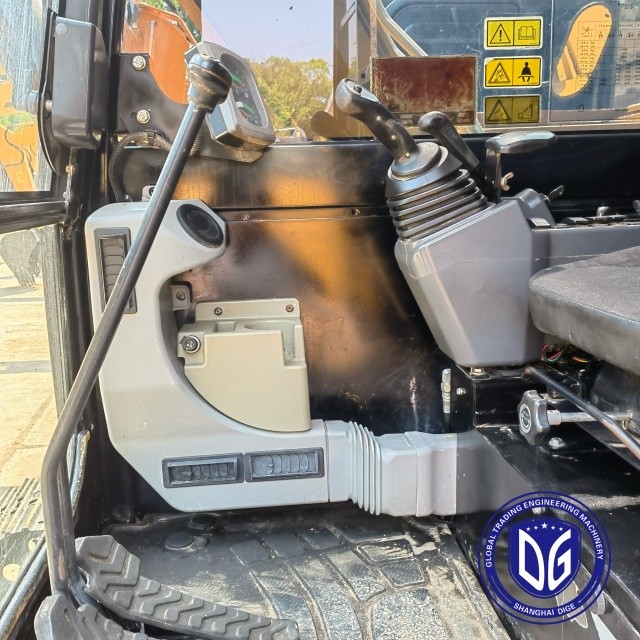 Efficient Material Handling Capabilities 307E2 Used Caterpillar Excavator 7 Ton