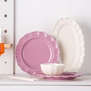 Quality Flower Shape Ceramic Dinnerware Collection For Sustainable Restaurant Dining wholesale