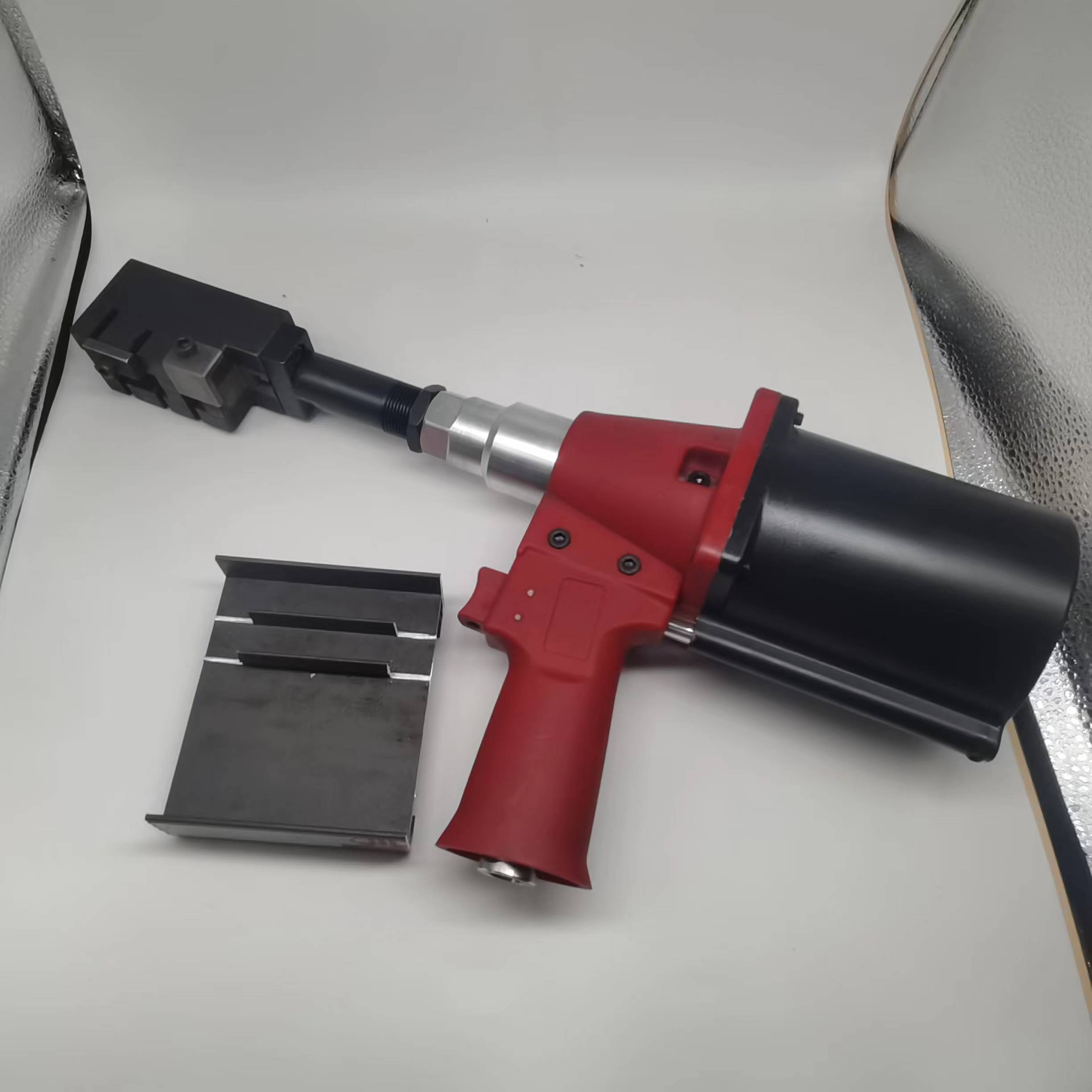 13mm Stroke Pneumatic Aluminium Window Punching Machine