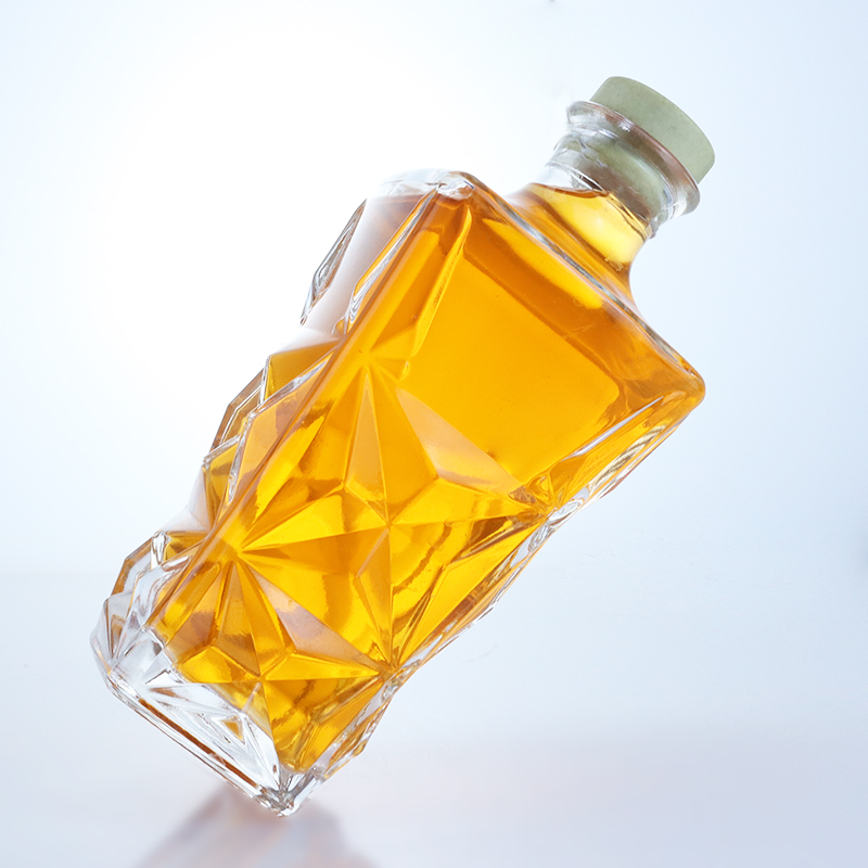 Unique Design 800ml Glass Bottle for Beer Gin Rum Champagne Brandy Whisky Clear Flint