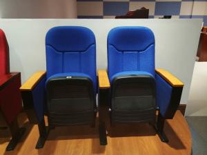 Quality Free Logo Design Oak Armrest Auditorium Theater Seating With Small Tablet wholesale