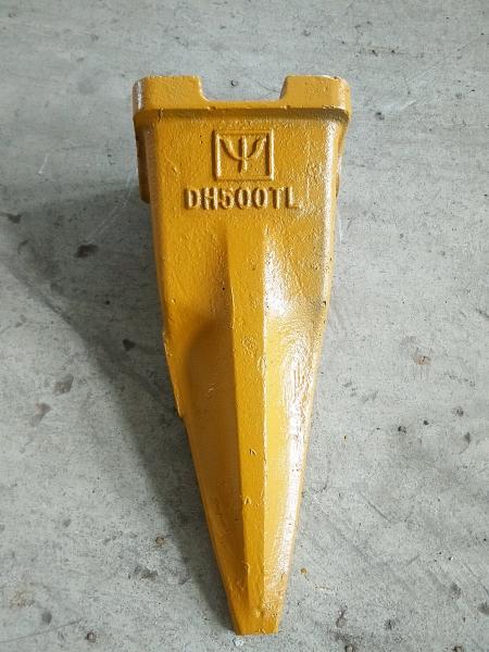 21J Daewoo Excavator Bucket Tooth Low Carbon Alloy Steel Digging Equipment Part