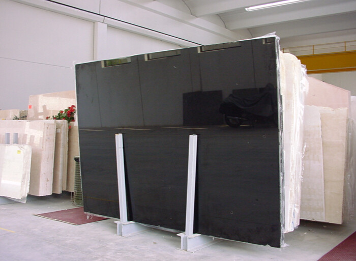 Construction Material Flamed Nero Assoluto Granito , China Black Galaxy Granite Slab