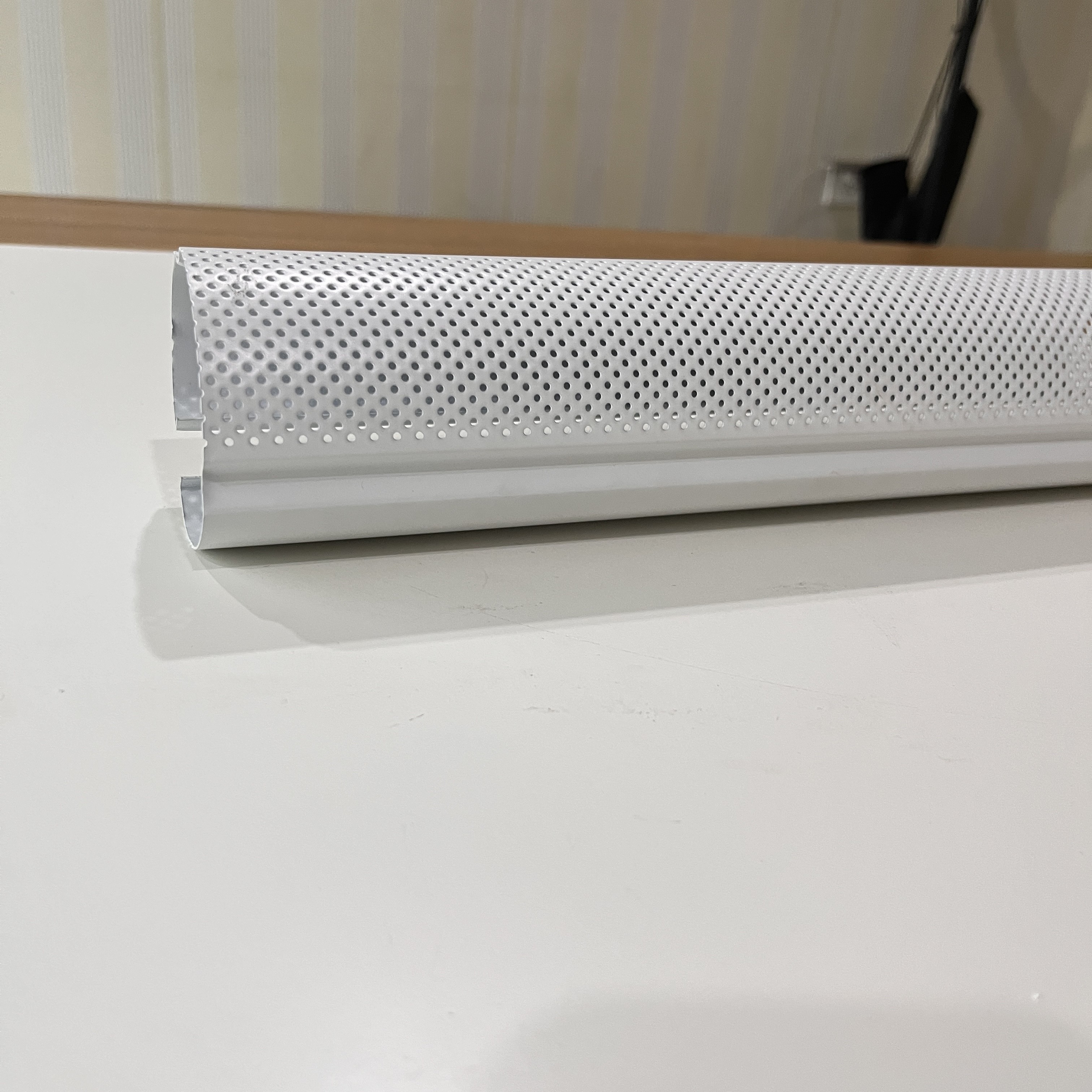 Standard Perforation Rolling Tubular Baffle With Thickness 0.8mm