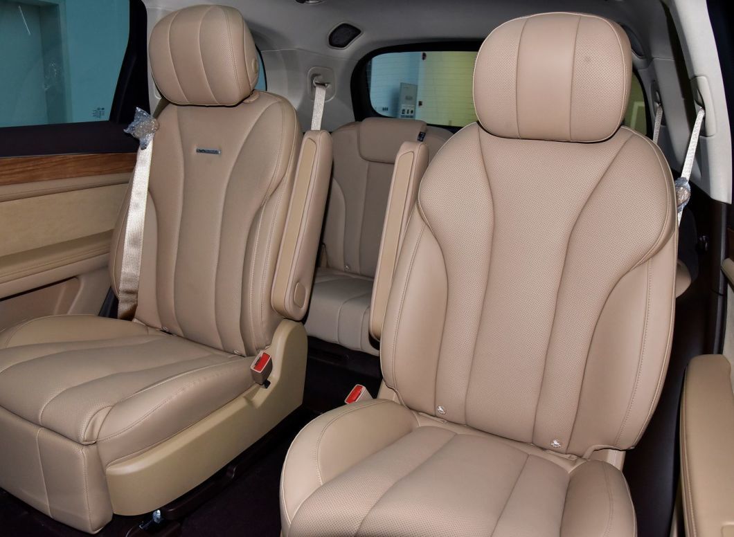 Electric Vehicle New Version Huawei Aito M7 5-Doors 6-Seats EV Cars for Adult