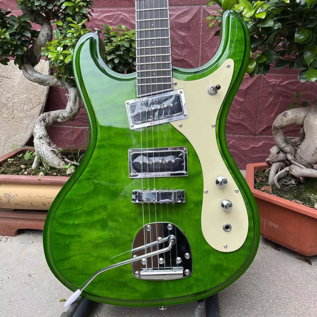 Custom Mosrite Electric guitar JRM Johnny Ramone Guitar with Water Ripple in Green Color