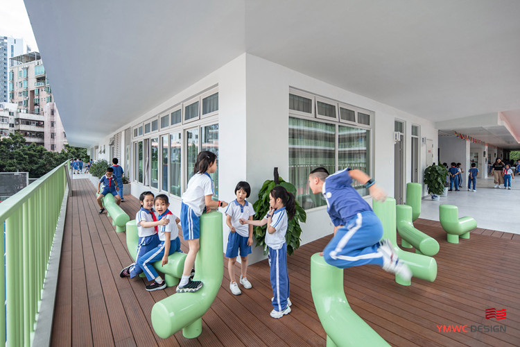2 color Print Method Outdoor Square Amusement Facilities with Europe Regional Feature