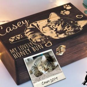Quality Engraved Wood Memory Pet Gift Boxes Pet Portrait Box 9.5x5.5x3.5 in wholesale
