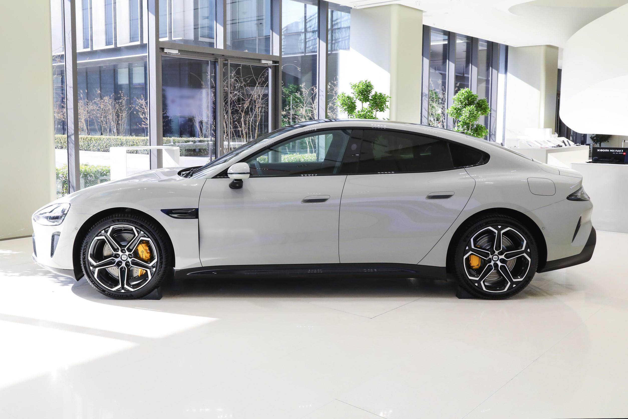 2024 CLTC SU7 Speed Electric Sedan Auto EV with 668km Electric Range and 400Nm Maximum Torque
