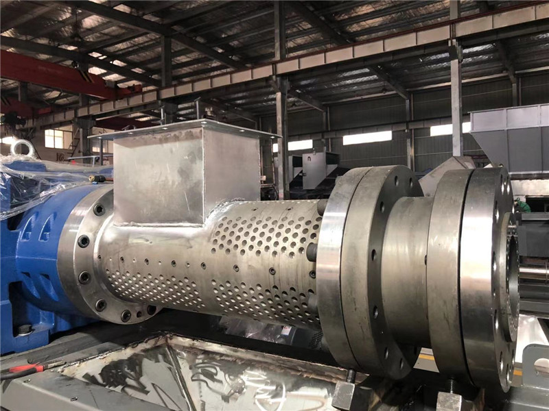 PP PE Plastic Recycling Pelletizer Machine Squeezer Dewatering