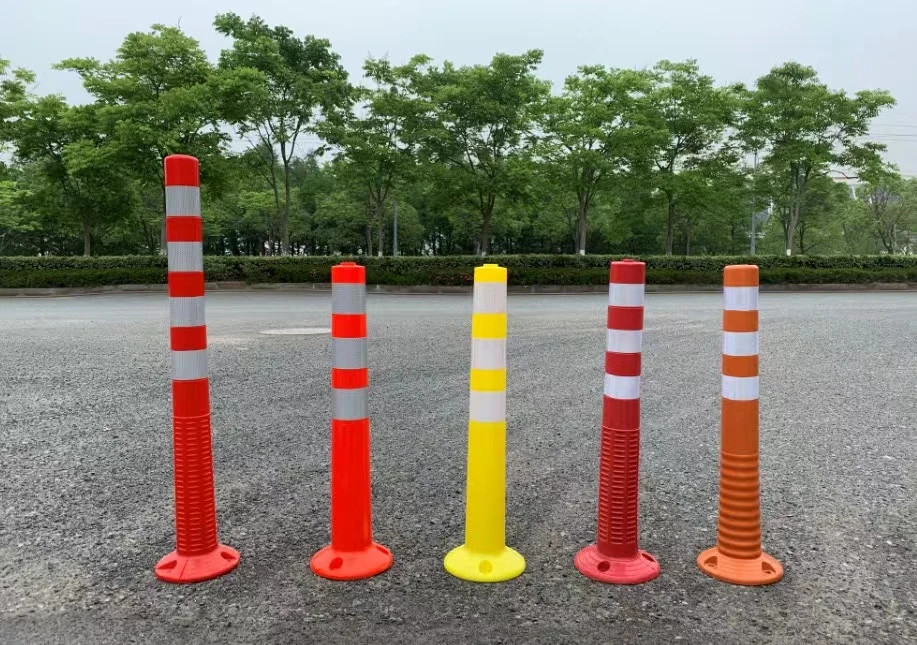 Red 750mm Height Delineator Bollard PU Traffic Safety Reflective Road Warning Post