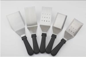 Quality Food turner with PP handle Black color for kitchen untensils wholesale